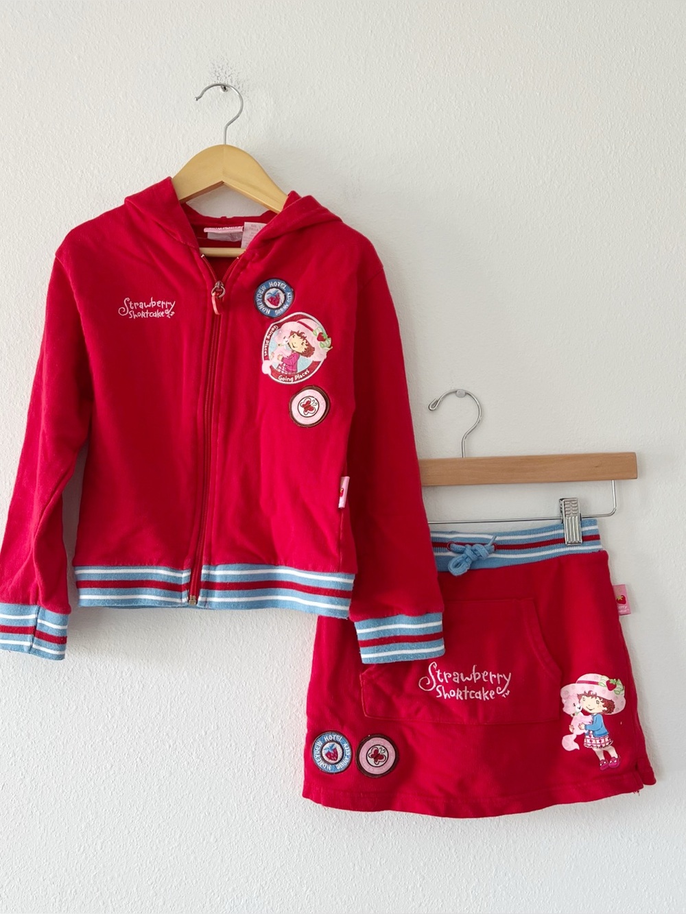 STRAWBERRY SHORTCAKE | Vintage 90s Skirt Track Set | 4-6